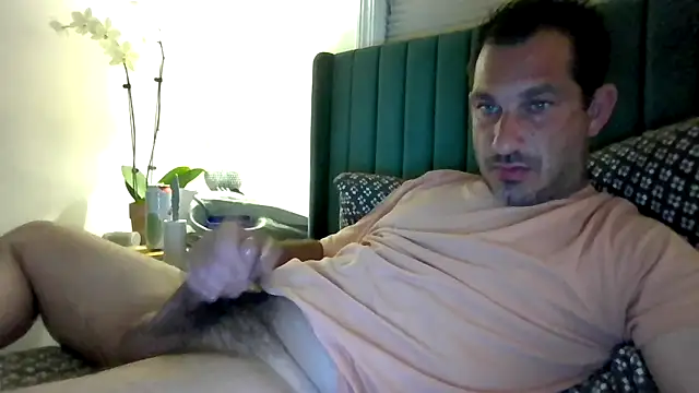 ckraiders84 online show from May 17, 4:21 am