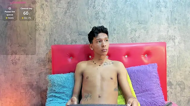 Max Steell online show from November 13, 3:38 am