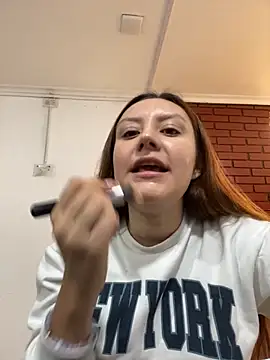 Snapshot of Adrimaretti chatting on October 29, 7:26 pm Adrimaretti online show from October 29, 7:26 pm