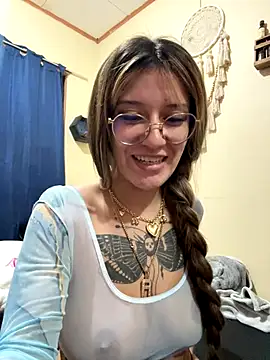 Snapshot of xsuusy chatting on October 27, 11:52 pm xsuusy online show from October 27, 11:52 pm