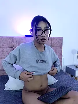 FernandaFox  online show from May 13, 3:48 am