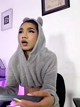 FernandaFox  online show from May 14, 3:46 am
