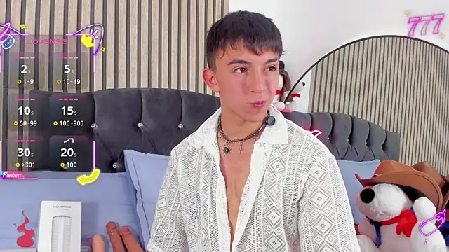 Snapshot of joji_Spencer chatting on February 24, 4:10 am joji Spencer online show from February 24, 4:10 am