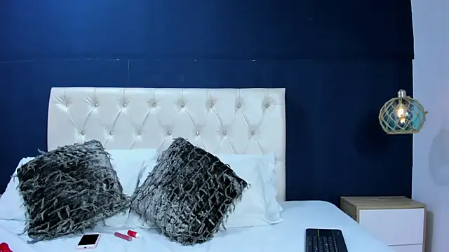 Kim Luna1 online show from November 8, 3:07 am