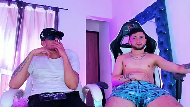 Yourtemptation555 online show from October 28, 8:33 pm