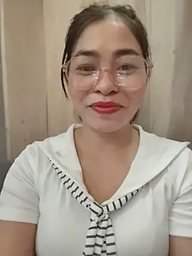 Bamboo-niee123 online show from May 14, 4:41 am