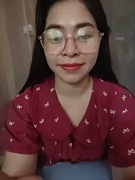 Bamboo-niee123 online show from May 15, 10:50 pm