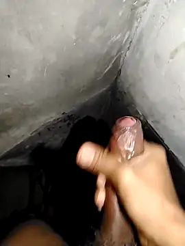 Snapshot of Sudda1199 chatting on December 17, 1:39 pm Sudda1199 online show from December 17, 1:39 pm