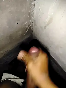 Snapshot of Sudda1199 chatting on January 6, 1:09 am Sudda1199 online show from January 6, 1:09 am