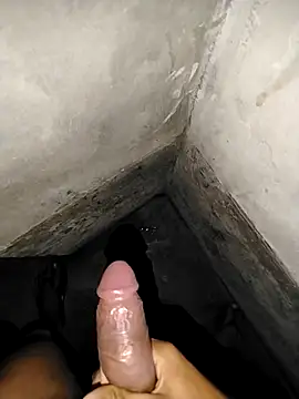 Snapshot of Sudda1199 chatting on January 18, 4:33 pm Sudda1199 online show from January 18, 4:33 pm