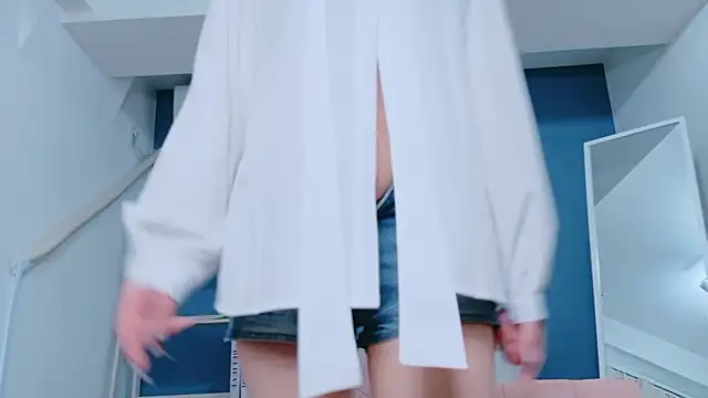 Snapshot of Mimi-Dreammood chatting on January 17, 11:19 pm Mimi-Dreammood online show from January 17, 11:19 pm