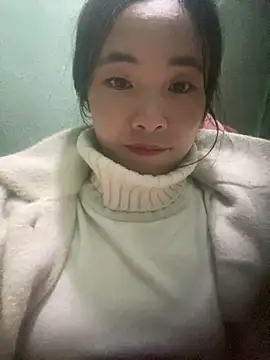 Snapshot of Elysia-007 chatting on November 19, 5:29 am Elysia-007 online show from November 19, 5:29 am