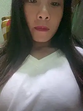 Snapshot of Elysia-007 chatting on February 20, 2:08 am Elysia-007 online show from February 20, 2:08 am