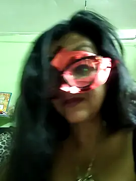 LOVE  RANI online show from March 8, 8:45 pm