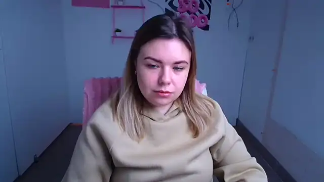 Snapshot of SusannaNight chatting on November 23, 6:35 am SusannaNight online show from November 23, 6:35 am