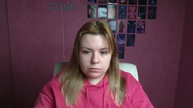 Snapshot of SusannaNight chatting on December 22, 6:21 am SusannaNight online show from December 22, 6:21 am