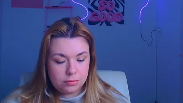 Snapshot of SusannaNight chatting on January 10, 6:15 am SusannaNight online show from January 10, 6:15 am