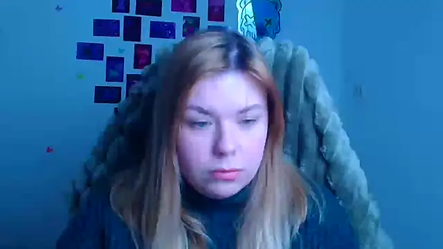 Snapshot of SusannaNight chatting on February 9, 6:17 am SusannaNight online show from February 9, 6:17 am