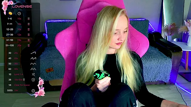 Shawty Mia online show from May 4, 2:46 pm