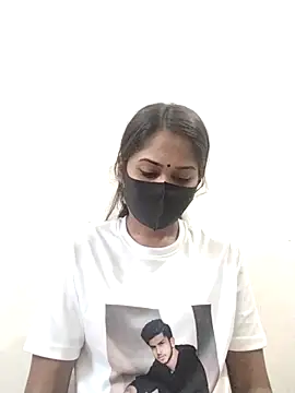 Green LaDY66 online show from November 2, 11:01 am