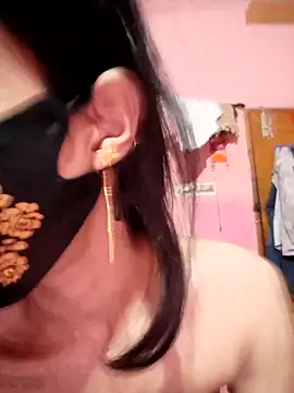Snapshot of Green_LaDY66 chatting on April 24, 12:18 pm Green LaDY66 online show from April 24, 12:18 pm
