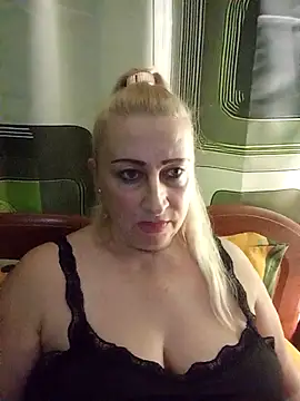 Esenia505 online show from December 4, 1:53 pm