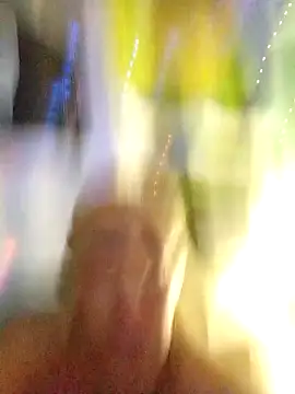 Snapshot of Esenia505 chatting on December 23, 8:23 am Esenia505 online show from December 23, 8:23 am