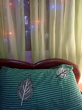 Snapshot of Esenia505 chatting on January 15, 5:16 pm Esenia505 online show from January 15, 5:16 pm