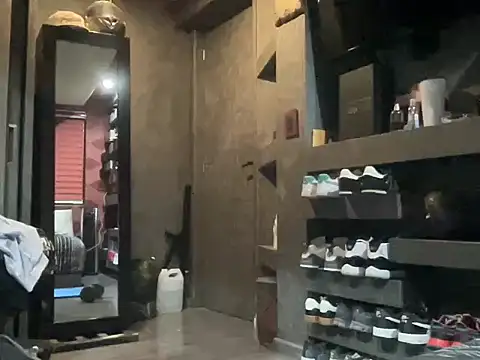 Snapshot of Bbydaddy_0 chatting on March 9, 1:42 am Bbydaddy 0 online show from March 9, 1:42 am