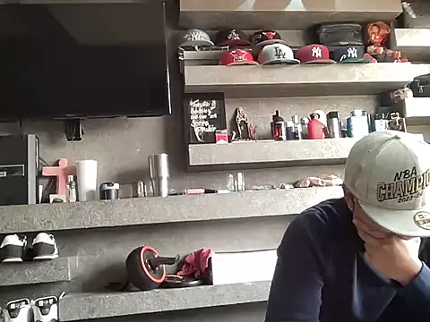 Snapshot of Bbydaddy_0 chatting on March 9, 6:12 pm Bbydaddy 0 online show from March 9, 6:12 pm