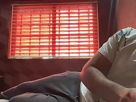 Snapshot of Bbydaddy_0 chatting on March 20, 4:23 pm Bbydaddy 0 online show from March 20, 4:23 pm