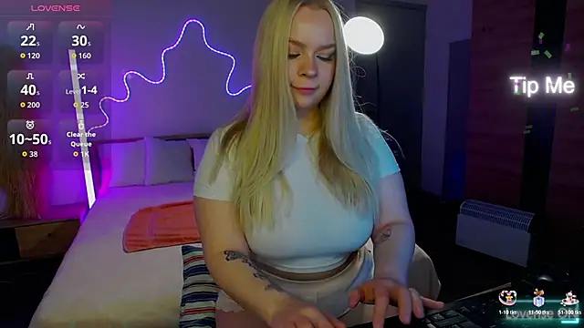 LisaCandy1 online show from January 9, 1:47 pm