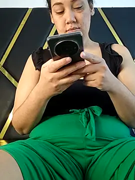 MadiisonGrey  online show from November 29, 4:04 am