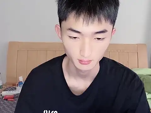 N228 online show from November 4, 8:02 am