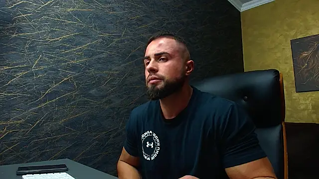 HayesWood online show from November 4, 5:50 am