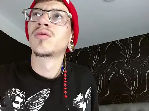 Snapshot of RyanOwenss chatting on October 30, 12:17 pm RyanOwenss online show from October 30, 12:17 pm