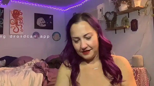 Snapshot of kristallic chatting on January 12, 3:12 am kristallic online show from January 12, 3:12 am