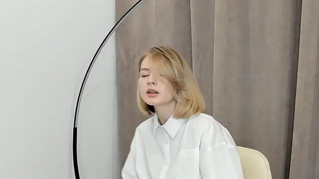 Snapshot of BaileyBernos chatting on October 29, 10:28 am BaileyBernos online show from October 29, 10:28 am