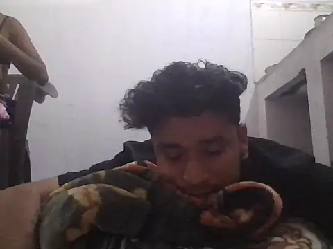 chocolate girl 01 online show from October 31, 10:27 am