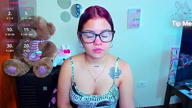 Emma boo online show from March 25, 3:29 pm