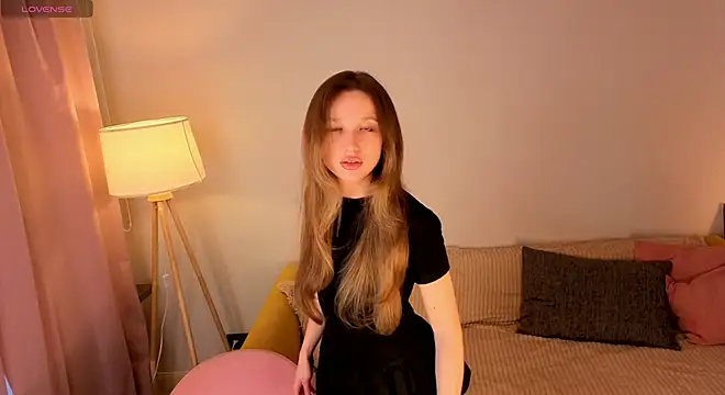 eirakilian online show from November 5, 8:25 am