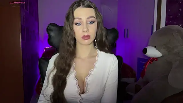 SweetCherry  N online show from February 5, 9:19 pm