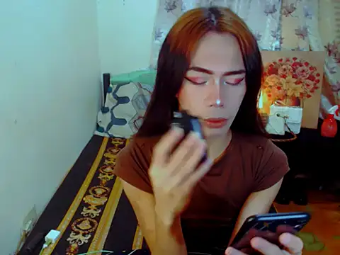 EXOTICGEORGINA online show from December 14, 9:30 pm