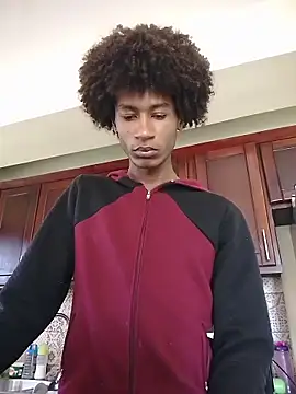 Snapshot of skinniyGabriel chatting on February 17, 2:13 pm skinniyGabriel online show from February 17, 2:13 pm