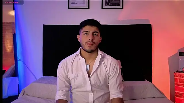 Snapshot of jaiden_thoner chatting on January 19, 9:57 am jaiden thoner online show from January 19, 9:57 am