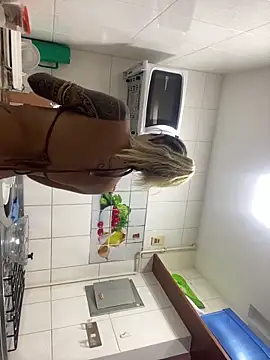 sabrinaneves online show from March 18, 10:57 pm