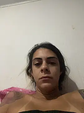 Snapshot of sabrinaneves chatting on July 2, 8:09 am sabrinaneves online show from July 2, 8:09 am