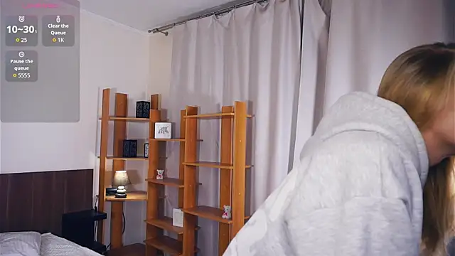 DierdreJacobsohn online show from January 7, 7:22 am