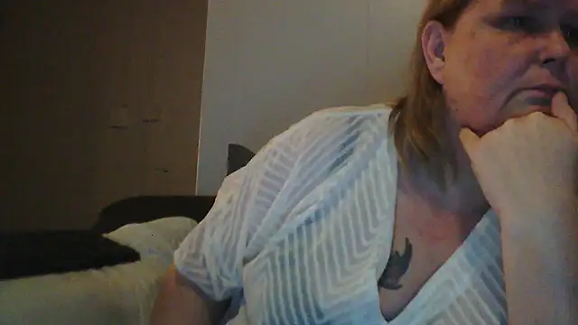 Sylviastar46 online show from February 22, 10:41 pm