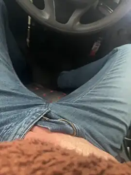 llioo22 online show from February 8, 1:58 pm